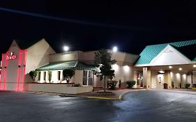 Ramada By Wyndham & Suites Warner Robins